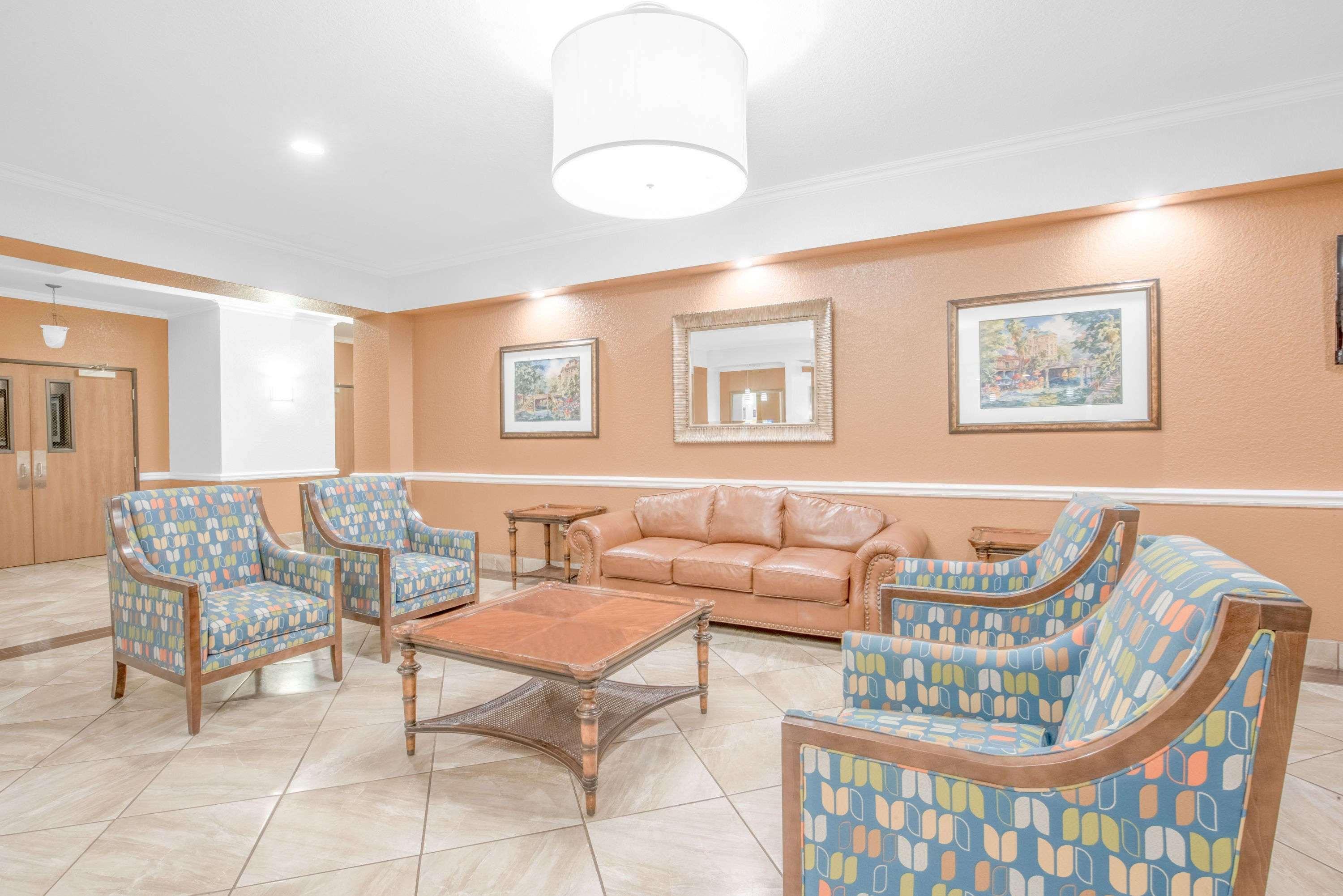 Baymont By Wyndham Pearsall Luaran gambar